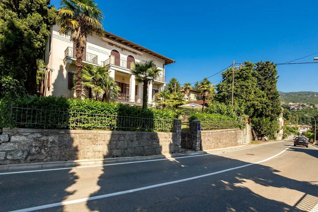 Apartment Carolina Opatija